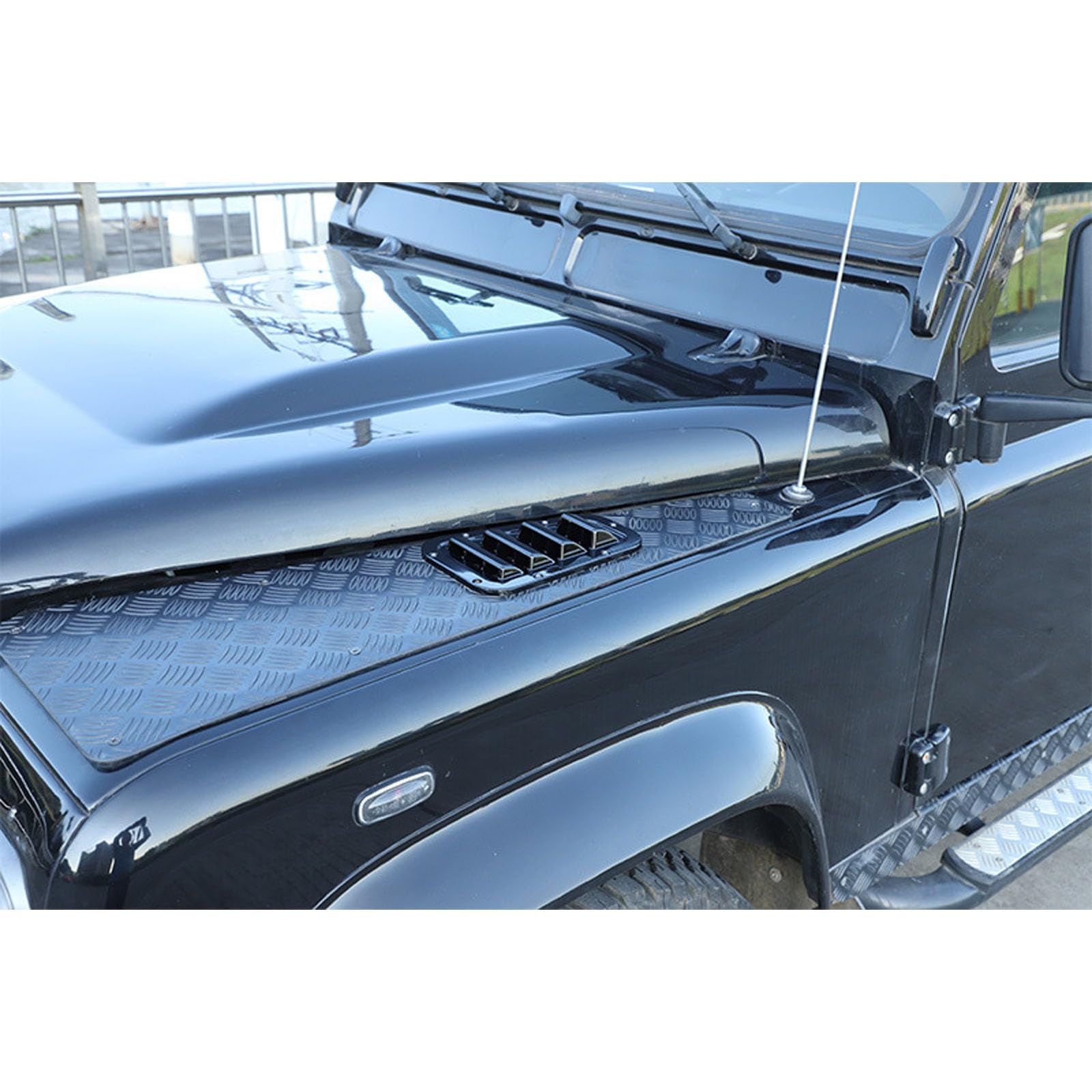 旧ディフェンダー純正ボンネットマウント backend=imagemagick;version=1;